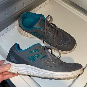 Women’s Shoes Size 10